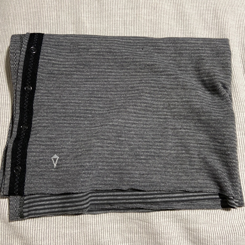 Lululemon Athletica Women Vinyasa Scarf IVIVVA